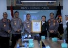 Divhumas-Polri-Raih-Presisi-Award-Atas-Prestasi-Strategi-Komunikasi-Publik