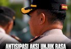 ANTISIPASI-AKSI-UNJUK-RASA-DUA-TAHUN-KABINET-MERAH-PUTIH,-WAKAPOLRES-SUMBA-BARAT-DAYA-PIMPIN-APEL-PENGECEKAN-PERSONEL,-PERALATAN,-DAN-KENDARAAN