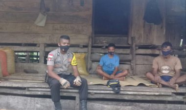 Berikan-Rasa-Aman,-Para-Bhabinkamtibmas-Laksanakan-Sambang-Di-Desa-Binaannya