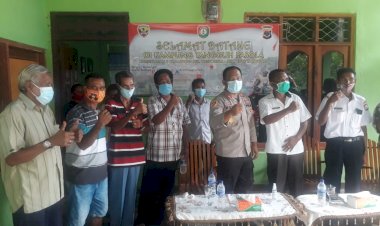 Tak-Hentinya-Kapolsek-Loura-Bersama-Pemerintah-Kec.-Kota-Tambolaka--Mempersempit-Ruang-Penyebaran-Covid-19