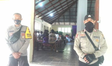 Cipta-Situasi-Aman-Dan-Kondusif,-Polres-Sumba-Barat-Daya-Laksanakan-Pengamanan-Minggu-Palma