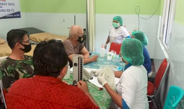 Sambut-Hari-Bhayangkara-Ke-75-Tahun-Sinergitas-TNI-Polri-Laksanakan-Kegiatan-Donor-Darah-Di-Rumah-Sakit-Kharitas