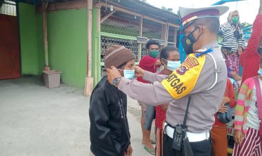 Cegah-Laka-Lantas-dan-Penyebaran-Covid-19,-Kasat-Lantas-Polres-Sumba-Barat-Daya-Pimpin-Operasi-Patuh-Ranakah-2021