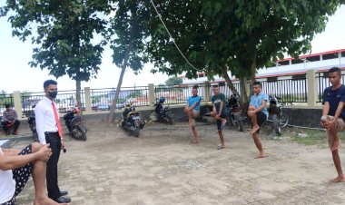 Tetap-Jaga-Ketahanan-Tubuh,-Sebanyak-10-Tahanan-Polres-SBD-Melaksanakan-Senam-Pagi