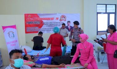 Sambut-Hari-Bhayangkara-Ke-76,-Polres-SBD-Laksanakan-Kegiatan-Donor-Darah