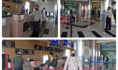 Pastikan-Perjalanan-Penerbangan-Dengan-Kondusif,-Personel-Pospol-KPPP-Udara-Polres-SBD-Rutin-Pantau-Situasi-Dalam-Bandar-Udara-Tambolaka