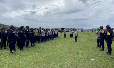 Sebanyak-233-Gabungan-Personel-TNI-POLRI---Siap-Amankan-Jalannya-Pesta-Adat-Pasola