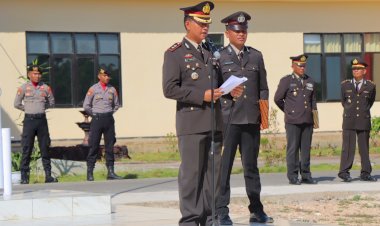 Peringati-Hari-Lahir-Pancasila,-Kapolres-SBD-Bacakan-Amanat-Presiden-RI
