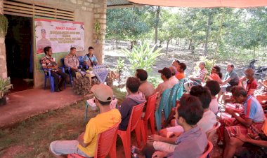 Jumat-Curhat,-Wakapolres-SBD-Ajak-Masyarakat-Untuk-Antisipasi-Adanya-Modus-TPPO