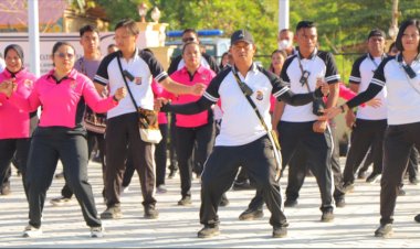 Jelang-Hari-Jadi-Polwan-Ke-75,-Polres-SBD-Gelar-Olahraga-Bersama-Dan-Bazar-UMKM-Bhayangkari-Cab.-SBD