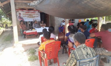 Tukar-Pikiran,-Wakapolres-SBD-Berbincang-Hangat-Bersama-Warga-Poma