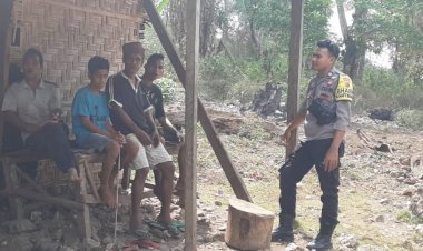 Pererat-Tali-Silaturahmi,-Bhabinkamtibmas-Polsek-Kodi-Utara-Sampaikan-Pesan-Pesan-Kamtibmas