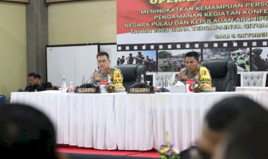 Kakorlantas-Polri-Bersama-Kapolda-Bali-Laksanakan-Tactical-Floor-Game-(TFG)-dalam-KTT-Archipelagic-and-Island-State-Forum