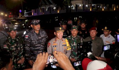 Patroli-Skala-Besar,-Wakapolda-NTT-dan-Forkopimda-Pastikan-Keamanan-Malam-Natal-di-Kota-Kupang