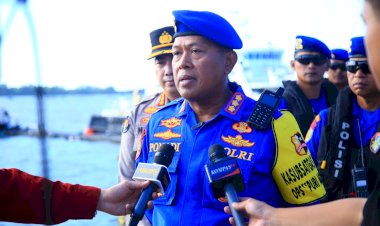 Ditpolairud-Polda-Bali-Siagakan-Dua-Kapal-dan-Tiga-Helikopter-Amankan-KTT-WWF