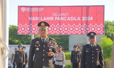 Hari-Lahir-Pancasila,-Kapolres-SBD-Mengajak-Semua-Personel-Dalam-Menjunjung-Tinggi-Toleransi,-dan-Gotong-Royong-Menuju-Indonesia-Emas