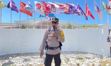 Sukses-Pengamanan-Pendaftaran-Bakal-Calon-Bupati-dan-Wakil-Bupati-SBD,-Kabag-Ops-Polres-SBD-Tanamkan-Prinsip-Profesional-Dalam-Tugas