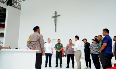 Tinjau-Kesiapan-Pengamanan,-Kapolri-Instruksikan-Warga-Terlayani-dengan-Baik-saat-Misa-Agung-Paus-Fransiskus