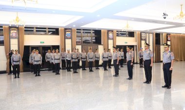 Kapolri-Pimpin-Kenaikan-Pangkat-4-Pati-Pamen-Polri