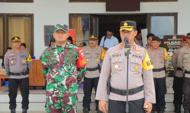 Kapolres-SBD-Jamin-Pleno-KPUD-Kab.-SBD-Berjalan-Dengan-Sukses
