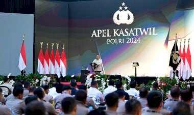 Presiden-Prabowo-Disambut-Meriah-di-Pembukaan-Apel-Kasatwil-Polri-2024