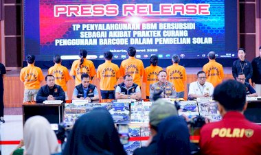 Bareskrim-Polri-Ungkap-Kasus-Penyalahgunaan-BBM-Bersubsidi-di-Jawa-Timur-dan-Jawa-Barat,-Sita-16.400-Liter-Solar-Ilegal