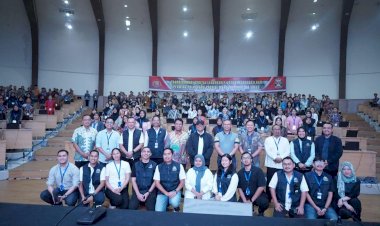 Kebangkitan-Nasional-vs.-Kebangkitan-Mesin:-Siapa-yang-Menang?