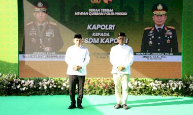 Kapolri-Serahkan-9.648-Hewan-Kurban-Untuk-Masyarakat