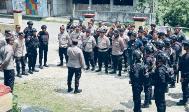 Apel-Pengamanan-Penegasaan-Kembali-Batas-Administrasi-Pemerintahan-Antara-Desa-Weri-Lolo-dan-Desa-Weekura,-Wakapolres-SBD-Tekankan-Sikap-Humanis