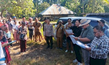 Polres-Sumba-Barat-Daya-Amankan-Sidang-Pemeriksaan-Setempat-Sengketa-Lahan-di-Desa-Denduka