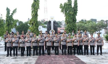 Polda-NTT-Gelar-Upacara-Ziarah-Tabur-Bunga-di-TMP-Dharma-Loka,-Wujud-Penghormatan-kepada-Jasa-Para-Pahlawan-Jelang-Hari-Bhayangkara-ke-80