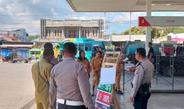 Sat-Samapta-Polres-Sumba-Barat-Daya-Laksanakan-Pengamanan-SPBU-Rada-Mata-dan-Edukasi-Tertib-Pengisian-BBM