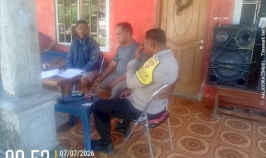 Bhabinkamtibmas-Pospol-Palla-Sambangi-Warga-Desa-Bondoponda,-Sampaikan-Pesan-Kamtibmas-dan-Pencegahan-Karhutla