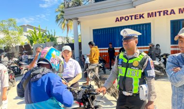 Satlantas-Polres-Sumba-Barat-Daya-Gelar-Operasi-Gabungan-Bersama-Bapenda,-Tindak-18-Pelanggaran-Kendaraan-Bermotor