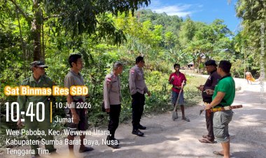 Bhabinkamtibmas-Pospol-Palla-Gelar-Patroli-Dialogis,-Sampaikan-Pesan-Kamtibmas-kepada-Warga