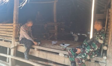 Bhabinkamtibmas-Desa-Maliti-Bondi-Ate-Ajak-Warga-Perkuat-Kamtibmas-Melalui-Patroli-dan-Sambang