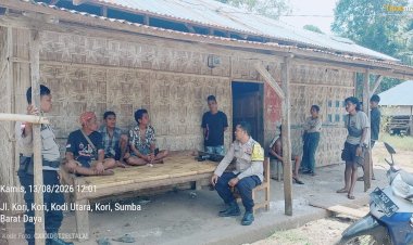 Polsek-Kodi-Utara-Gelar-Patroli-Cipta-Kondisi,-Sampaikan-Imbauan-Kamtibmas-kepada-Masyarakat