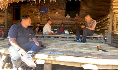 Patroli-Presisi-Polsek-Kodi-Bangedo,-Warga-Desa-Kahale-Diimbau-Waspada-dan-Tertib-Berlalu-Lintas