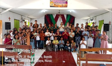 Polisi-Bersama-Masyarakat,-Polsek-Kodi-Laksanakan-Minggu-Kasih-di-GKS-Bondo-Kodi