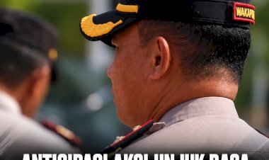 ANTISIPASI-AKSI-UNJUK-RASA-DUA-TAHUN-KABINET-MERAH-PUTIH,-WAKAPOLRES-SUMBA-BARAT-DAYA-PIMPIN-APEL-PENGECEKAN-PERSONEL,-PERALATAN,-DAN-KENDARAAN