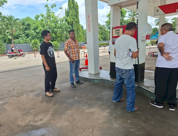 SAT RESKRIM POLRES SUMBA BARAT DAYA PASTIKAN KUALITAS BBM DI SPBU MEMENUHI STANDAR
