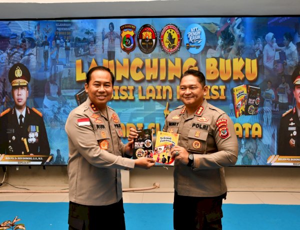 Inspirasi-dari-NTT:-Irjen-Pol-Dr.Rudi-Darmoko-Luncurkan-Buku-Sisi-Lain-Polisi-dan-Srikandi-Flobamorata