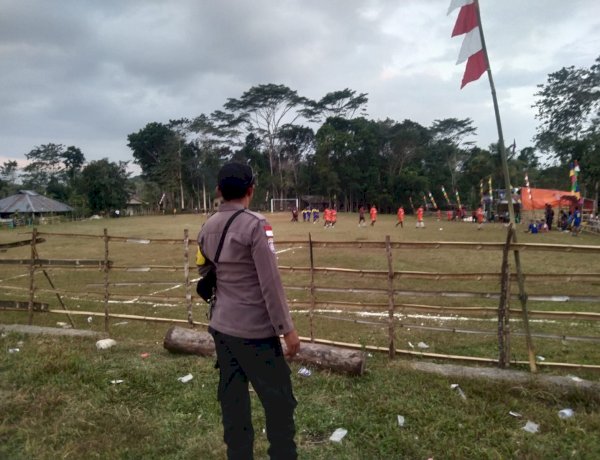 Polsek Wewewa Timur Amankan Turnamen Sepak Bola Mini GKS Jemaat Tanah Kombuka, Pertandingan Berlangsung Aman dan Kondusif