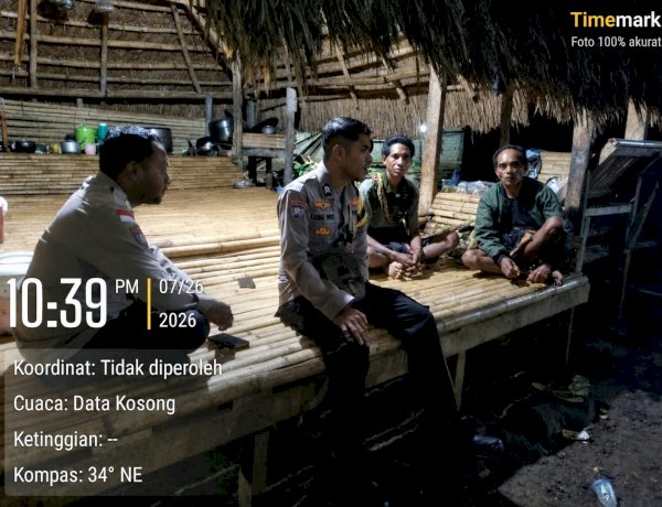 Polsek Kodi Bangedo Laksanakan Patroli Rutin di Desa Waimakaha dan Waipadi untuk Jaga Stabilitas Kamtibmas