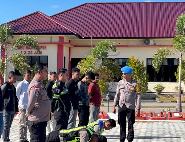 Sie Propam Polres Sumba Barat Daya Gelar Pemeriksaan Kerapian Personel