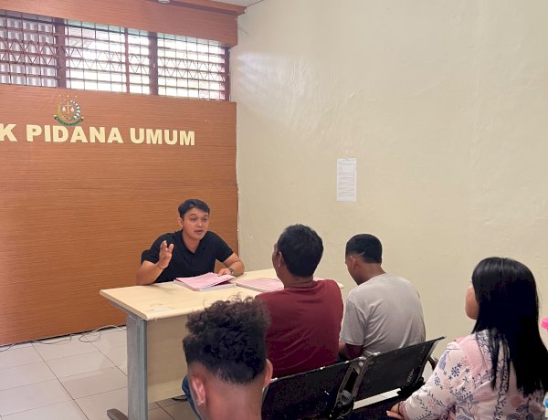 Polres Sumba Barat Daya Limpahkan Tersangka dan Barang Bukti Perkara Pengeroyokan ke Kejari Sumba Barat