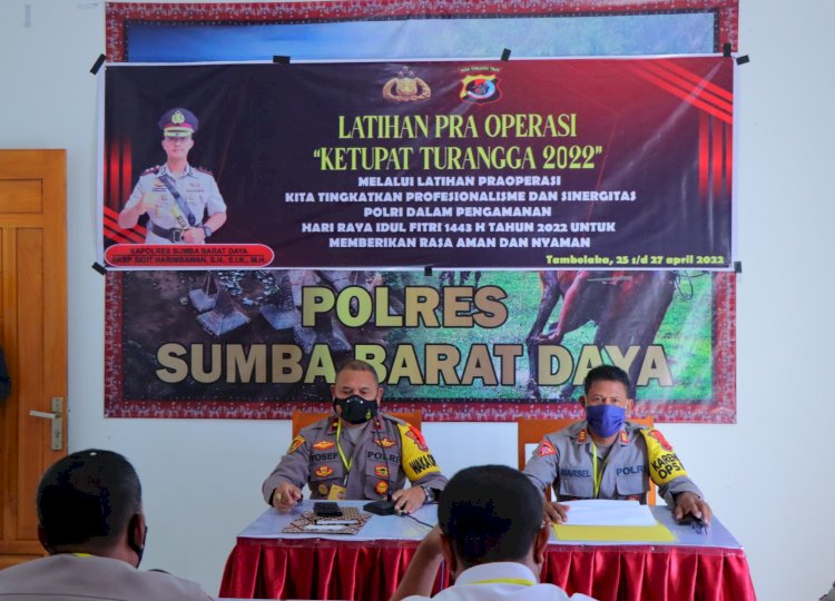 Optimalkan Pelayanan Jelang Idul Fitri, Wakapolres SBD Pimpin Latihan Pra Ops Ketupat Turangga 2022