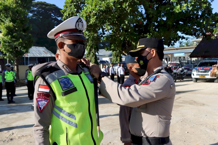 Jelang Hari Bhayangkara Ke-76 Polres Sumba Barat Daya Melaksanakan Apel Gelar Pasukan Operasi Patuh Turangga-2022