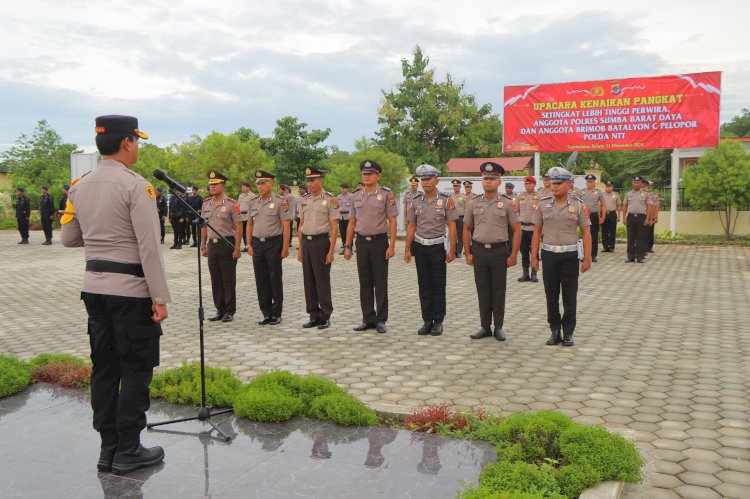 Kapolres SBD Apresiasi Atas Kenaikan Pangkat Setingkat Lebih Tinggi Bagi Anggota Polres SBD