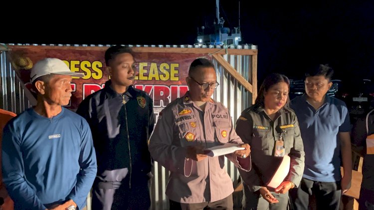 PATROLI PERAIRAN DARI TIM SAT RESKRIM DAN POS KP3 LAUT WAIKELO BERHASIL MENEMUKAN 1 UNIT KAPAL PENGANGKUT HEWAN TERNAK YANG MASUK SECARA ILEGAL DI KABUPATEN SUMBA BARAT DAYA